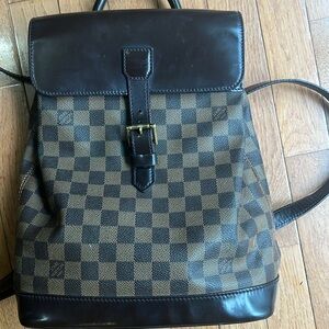 Louis Vuitton Bag very clean in great condition!